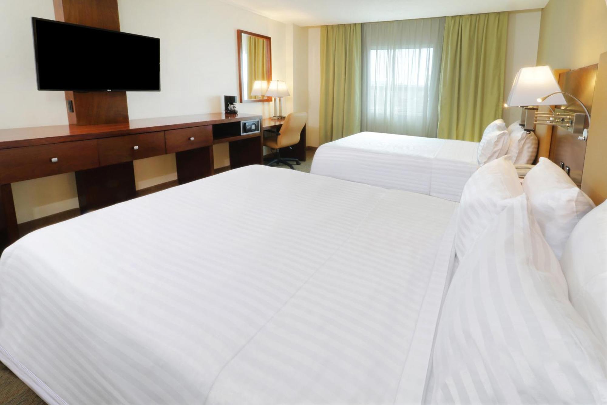 Holiday Inn Hotel & Suites Hermosillo Aeropuerto By Ihg Екстер'єр фото