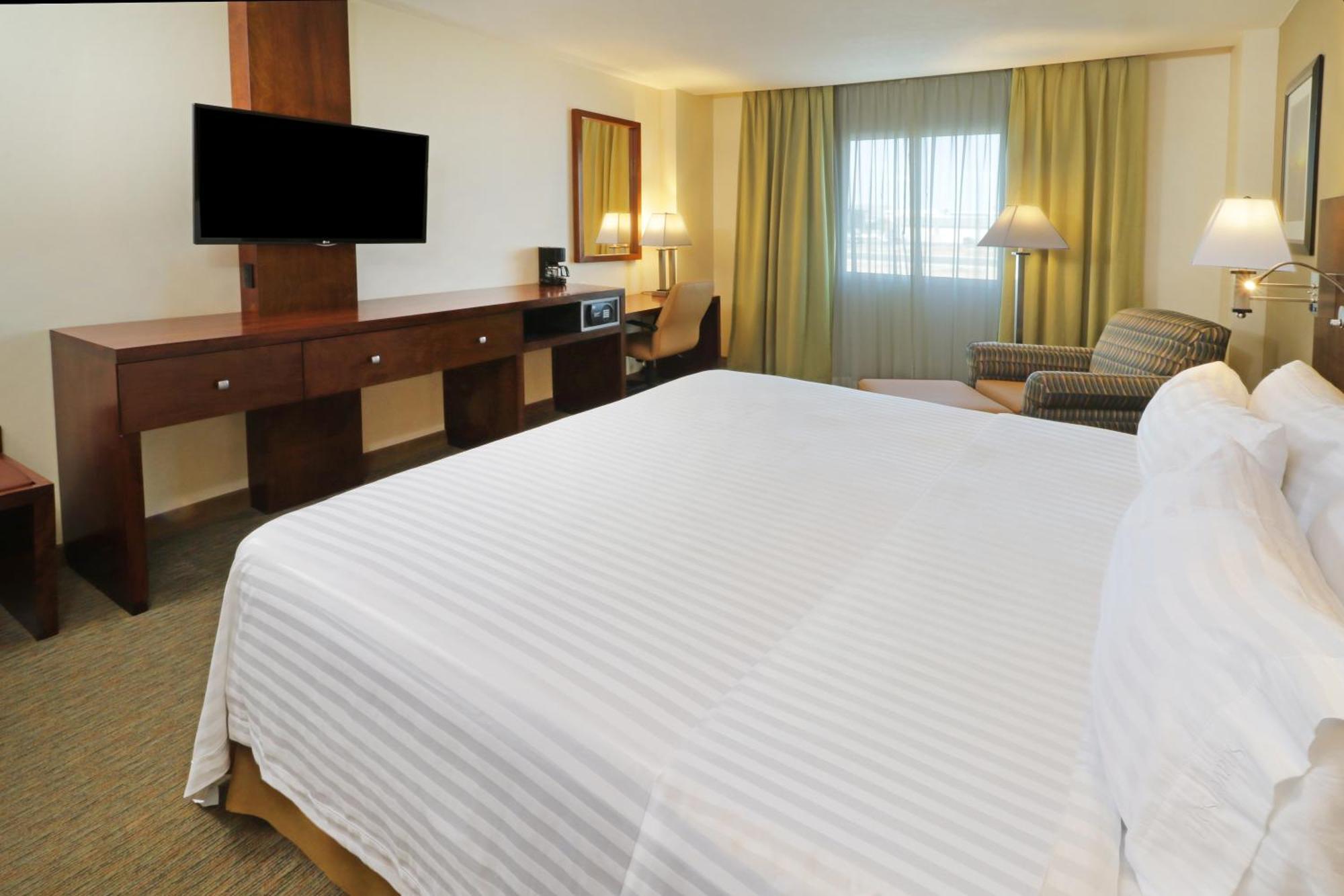 Holiday Inn Hotel & Suites Hermosillo Aeropuerto By Ihg Екстер'єр фото